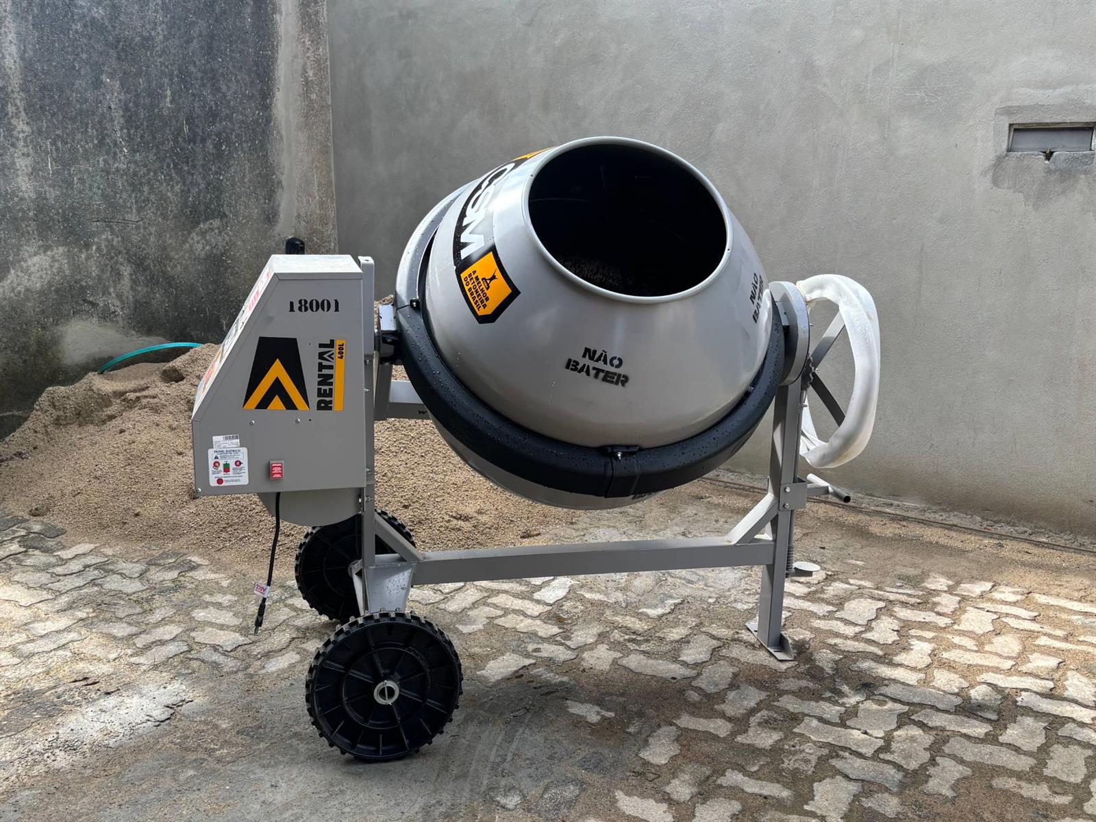 Betoneira 400 litros da Hloc